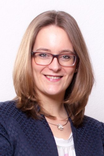 Leoni Saechtling – Psychologin (M.Sc.), Systemische Beraterin & Familientherapeutin (DGSF)